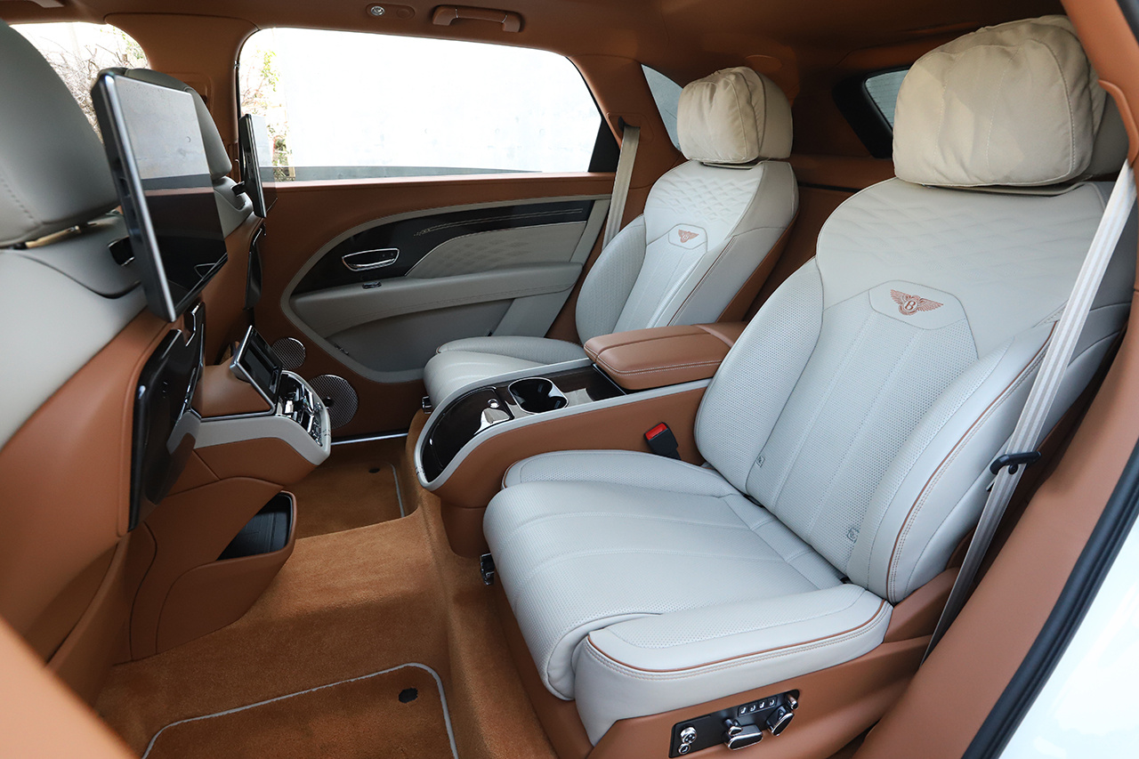 2023 Bentley Bentayga 