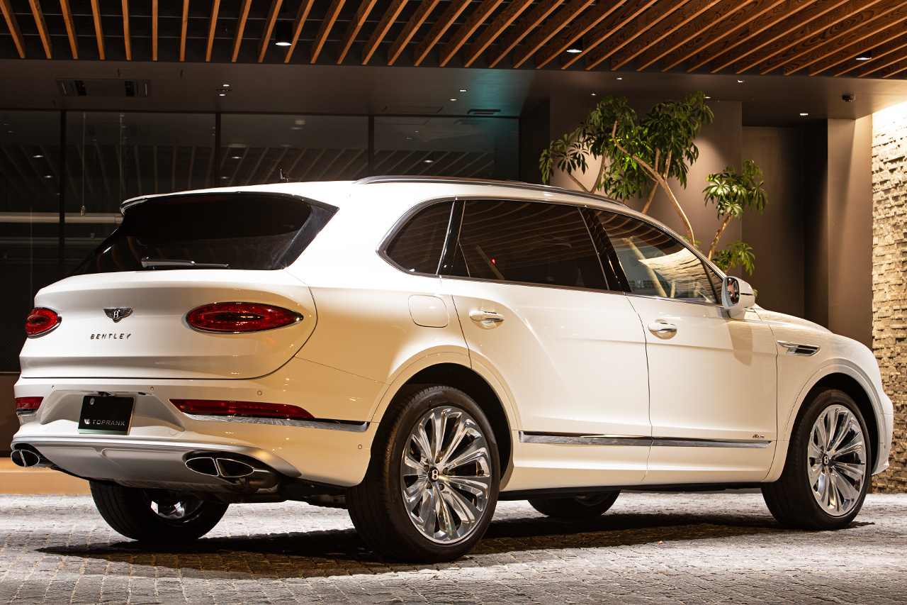 2023 Bentley Bentayga 