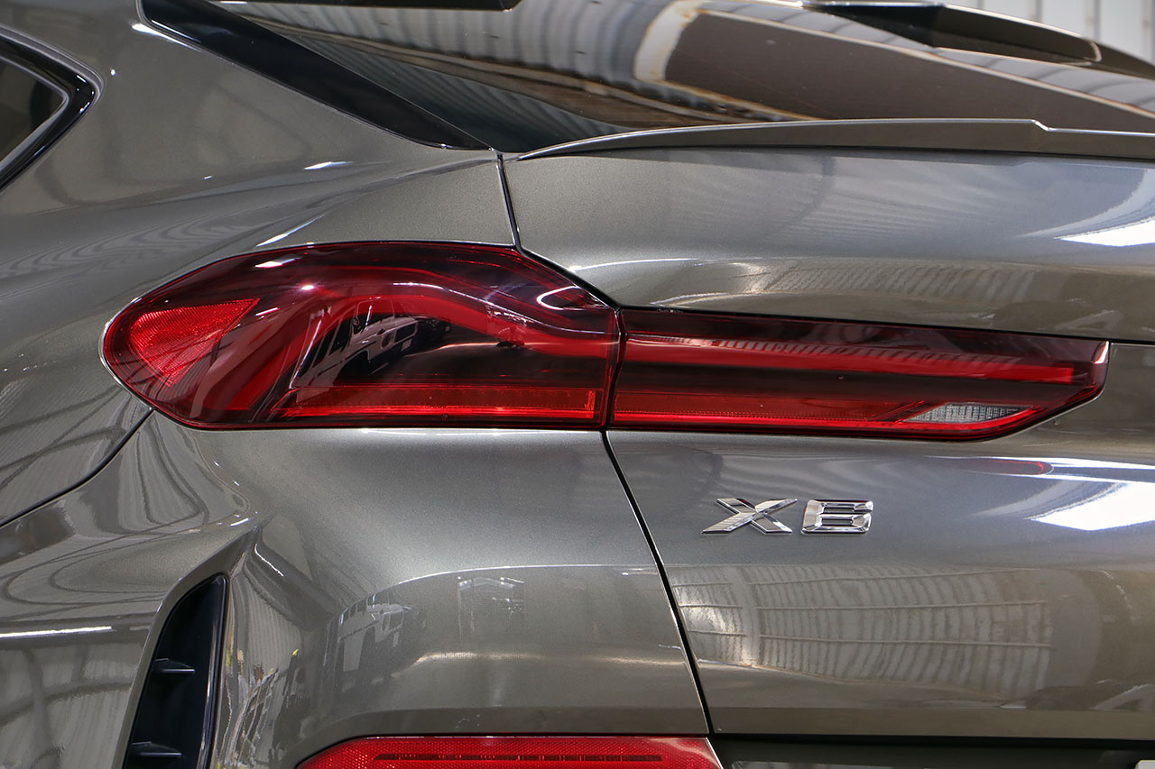 2022 BMW X6 