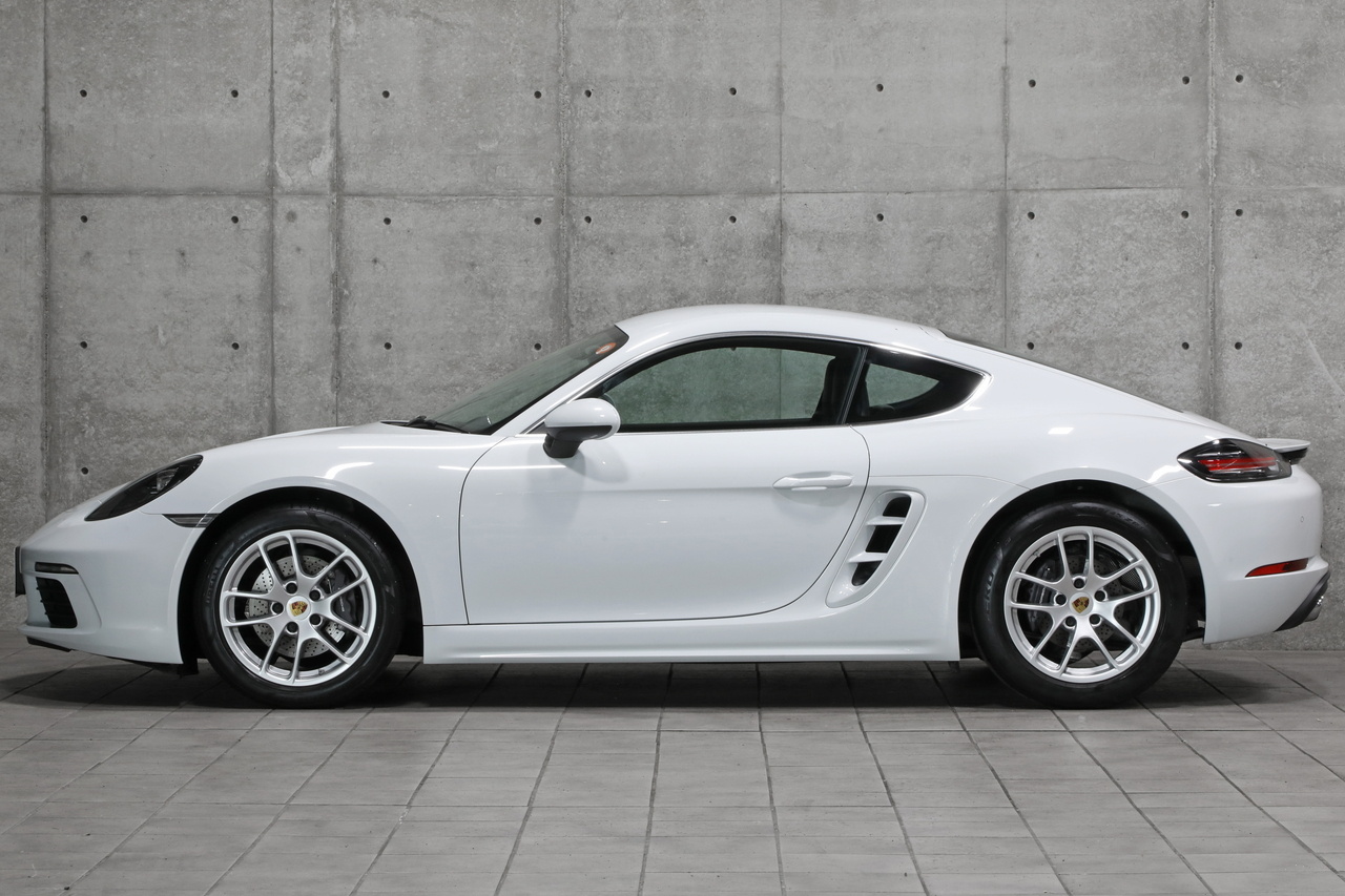 2019 Porsche 718 CAYMAN null