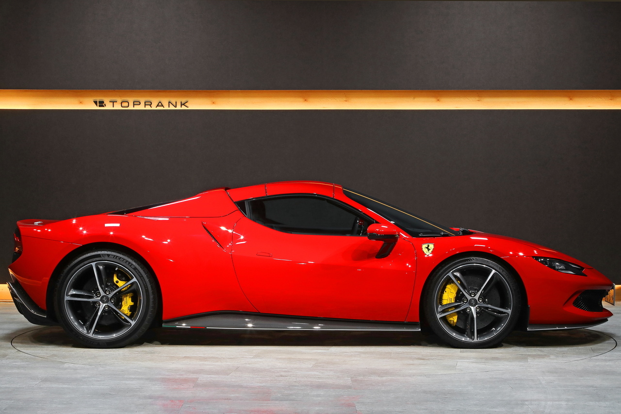 2024 Ferrari 296GTS null