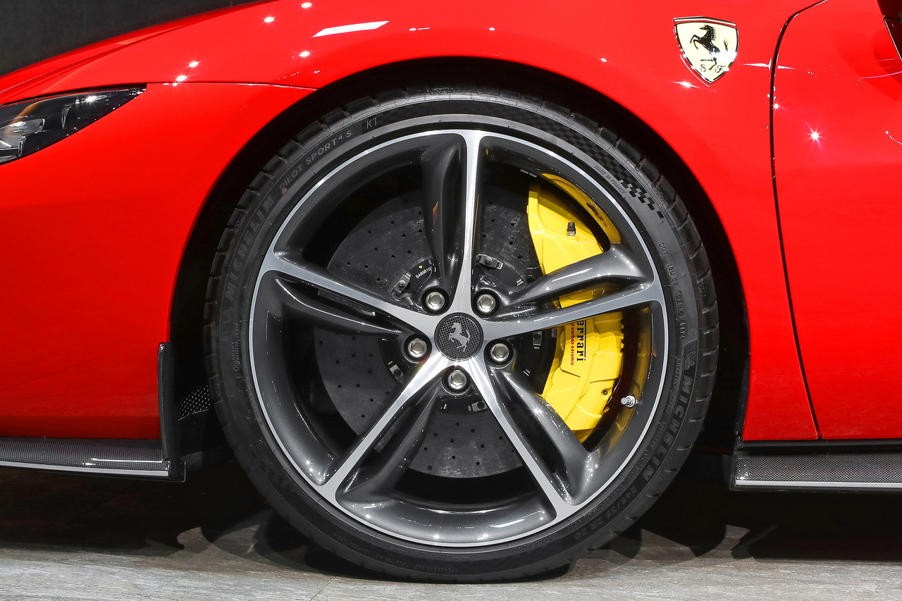 2024 Ferrari 296GTS null
