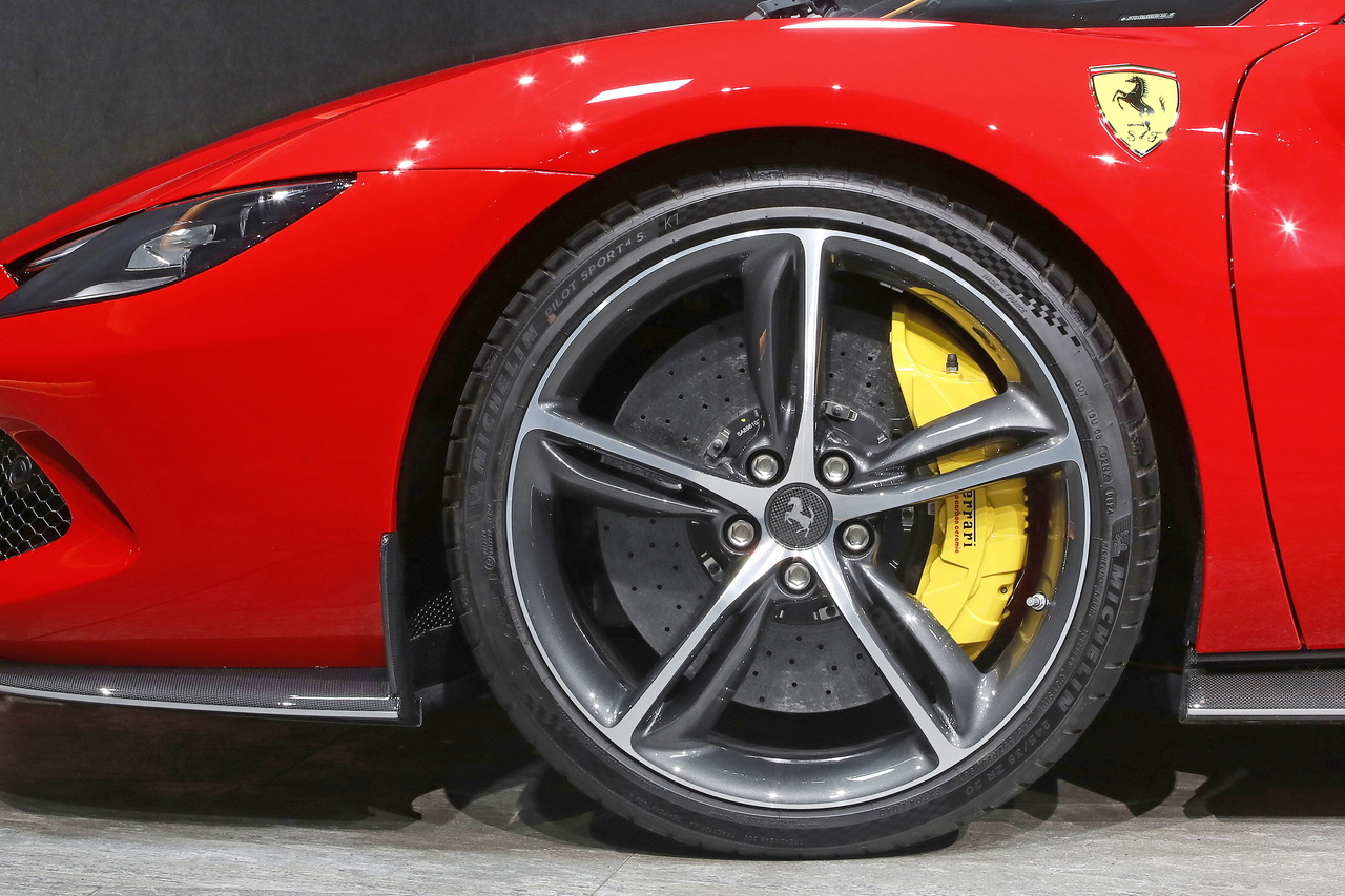 2024 Ferrari 296GTS null