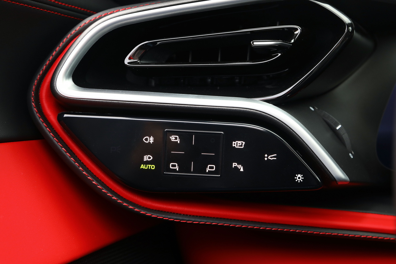 2024 Ferrari 296GTS null