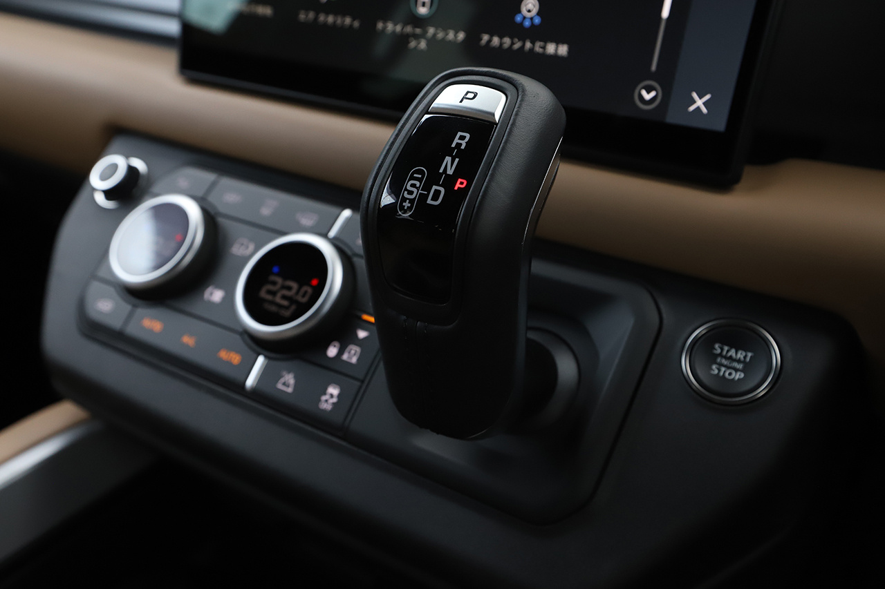 2025 Land Rover DEFENDER 130 X D350