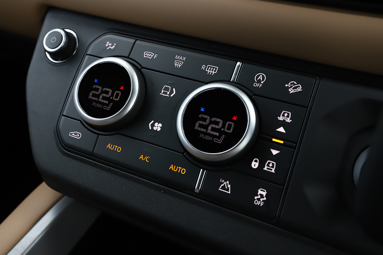 2025 Land Rover DEFENDER 130 X D350