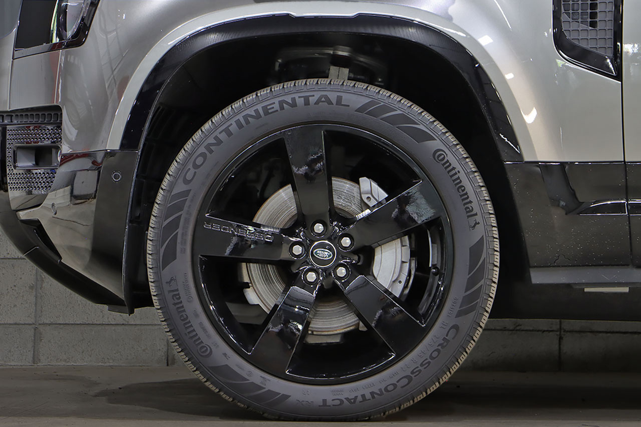 2025 Land Rover DEFENDER null