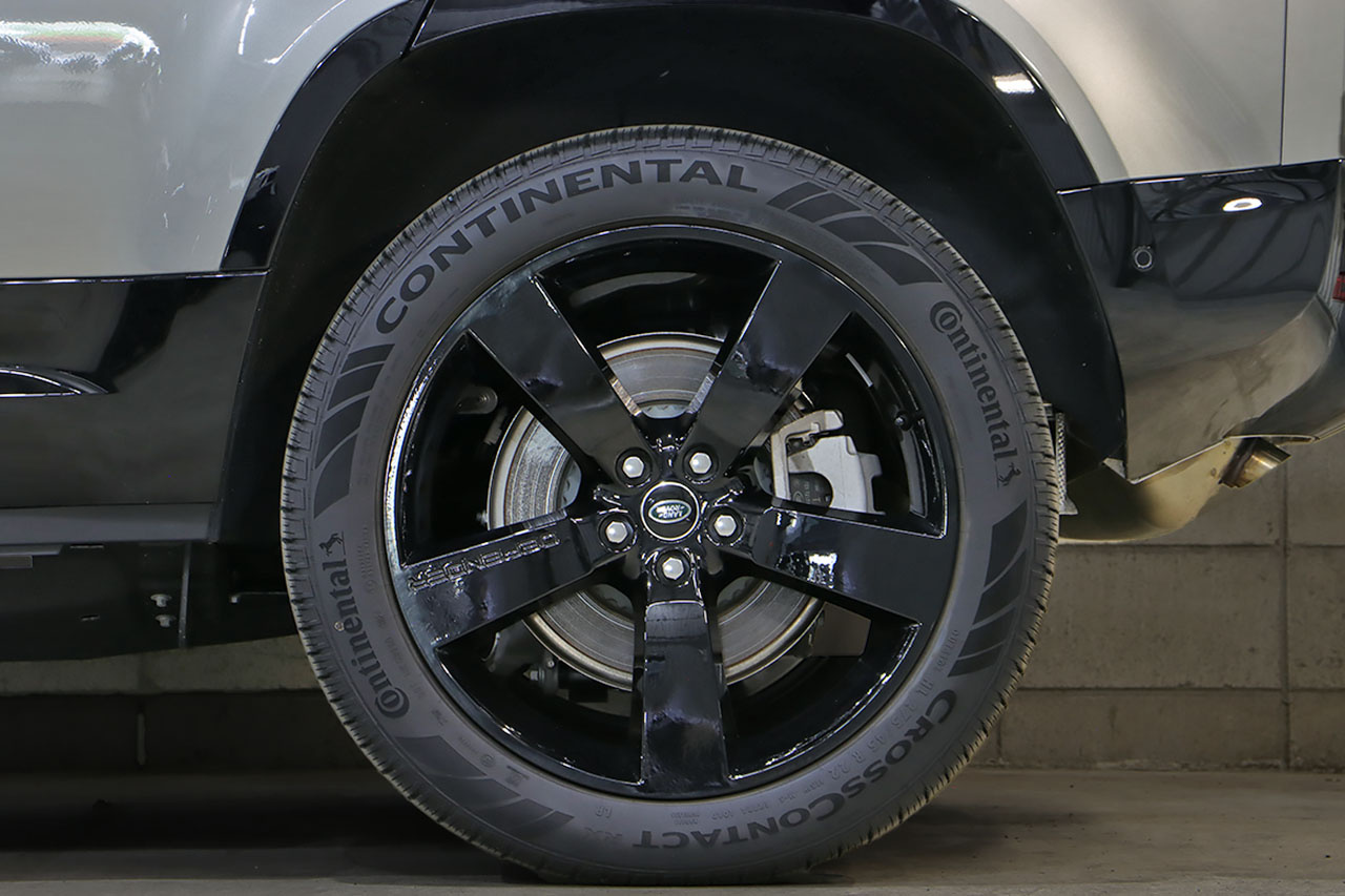 2025 Land Rover DEFENDER null