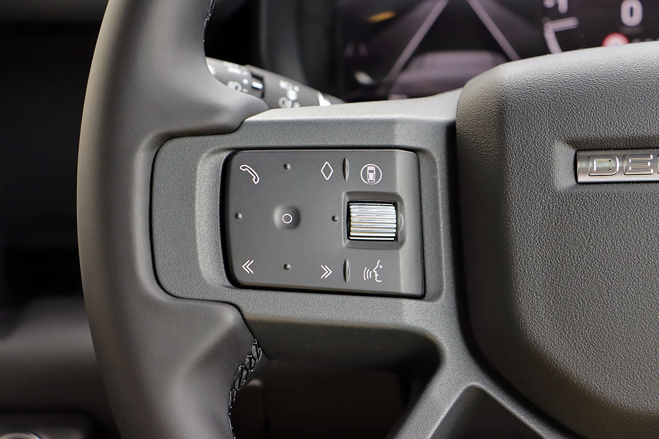 2025 Land Rover DEFENDER null