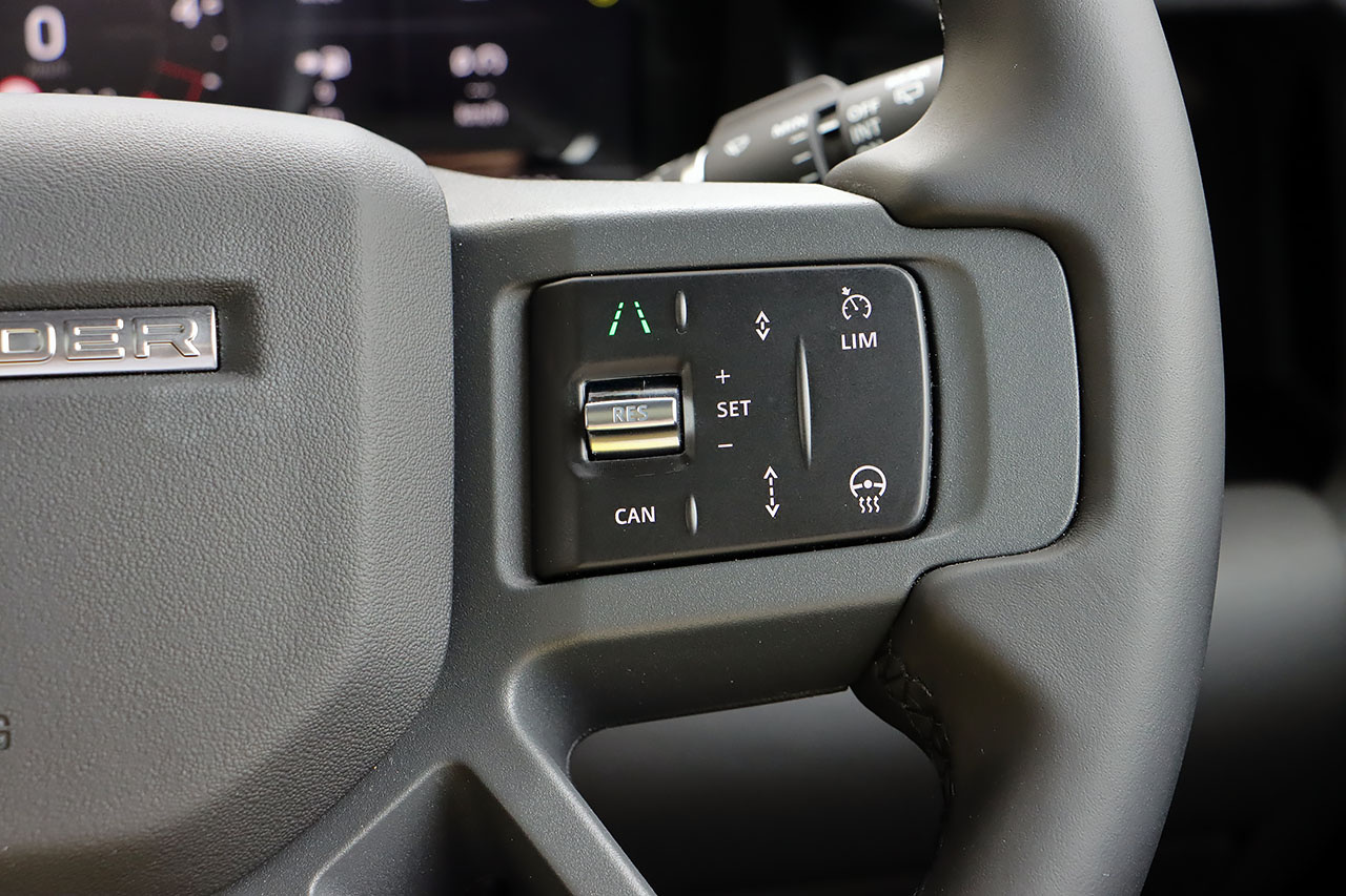 2025 Land Rover DEFENDER null