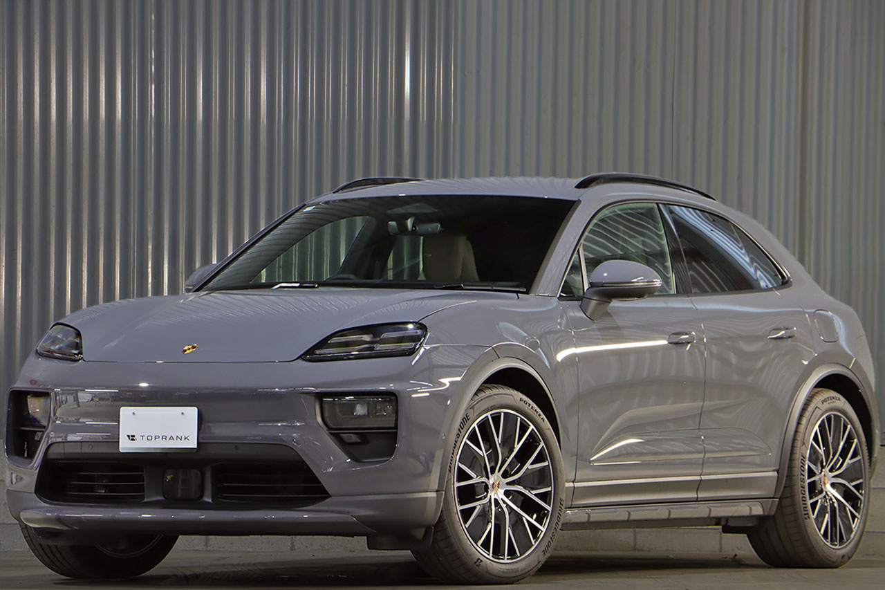 2025 Porsche MACAN 