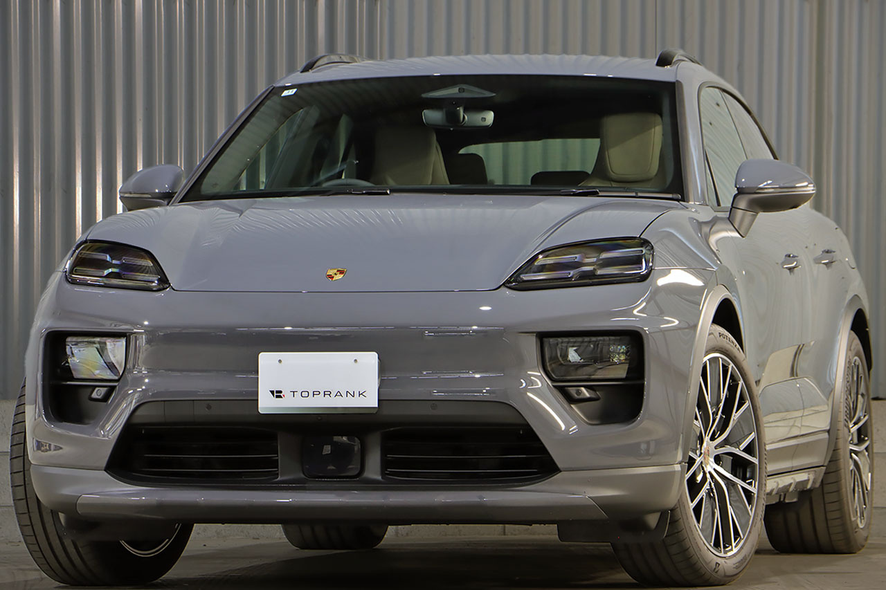 2025 Porsche MACAN 