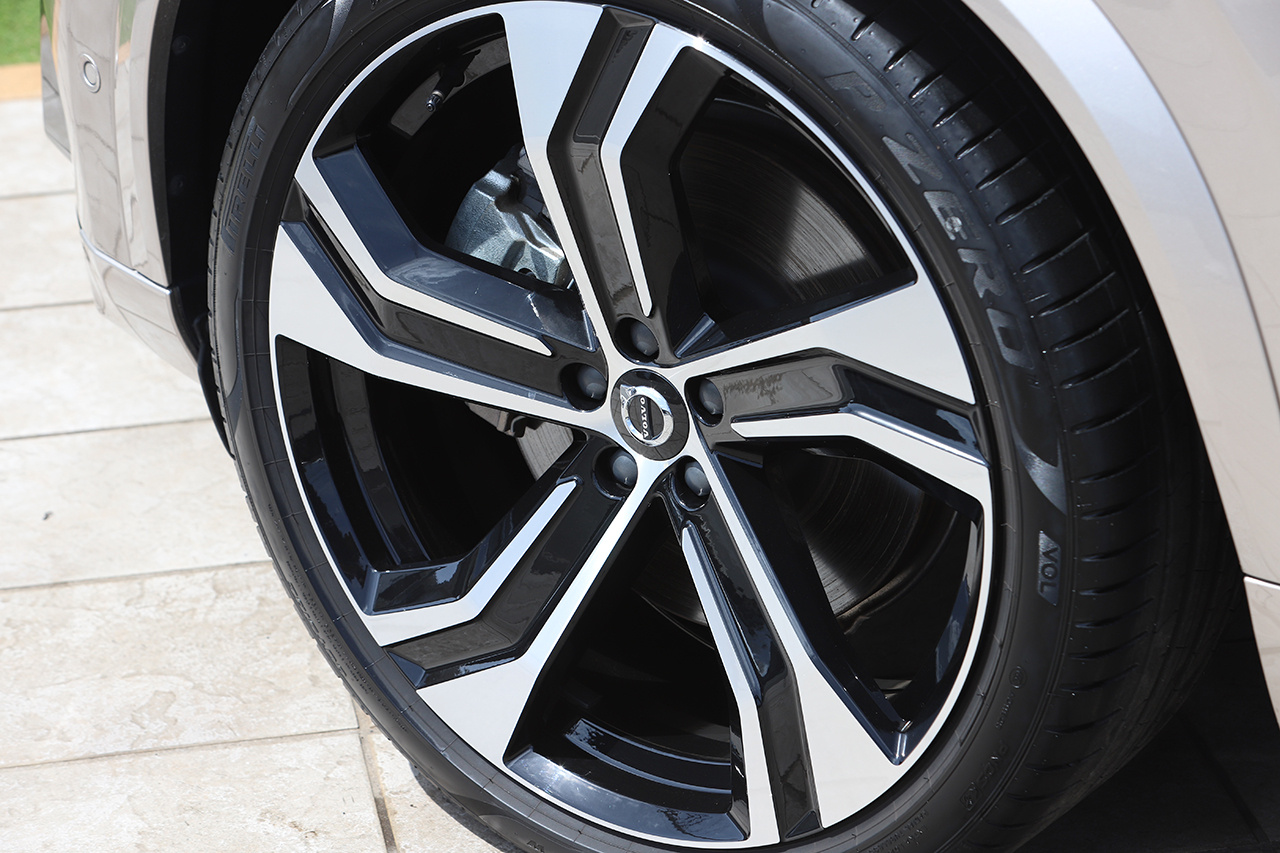 2023 Volvo XC90 