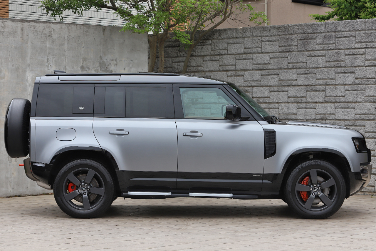 2024 Land Rover DEFENDER 