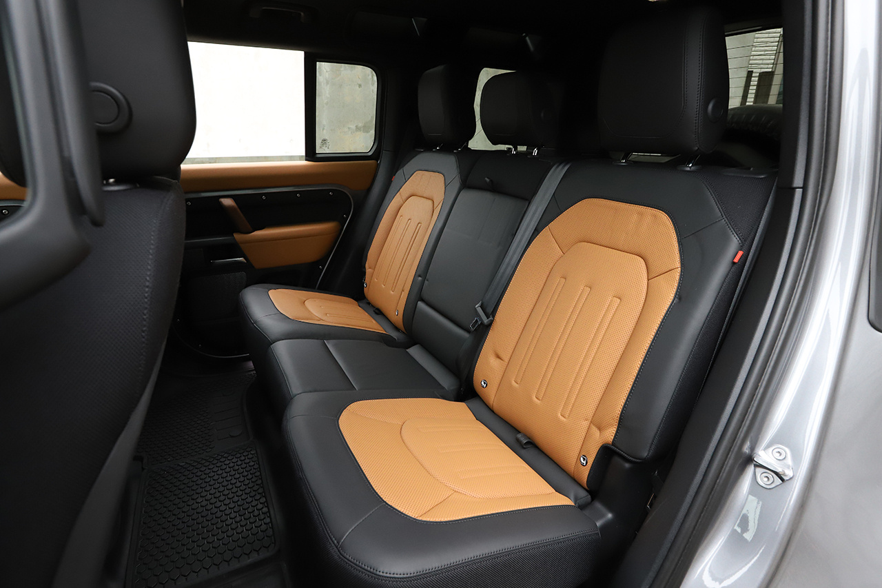 2024 Land Rover DEFENDER 