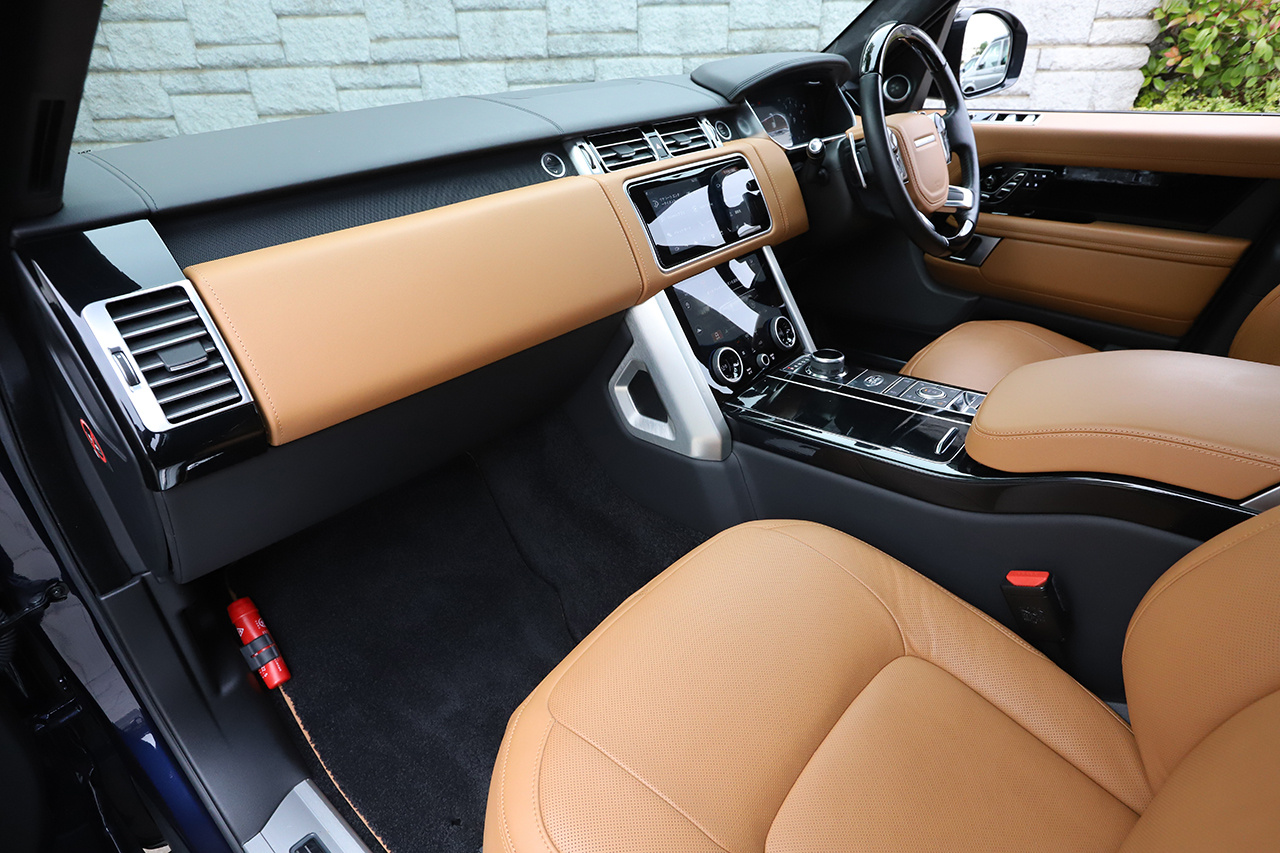 2018 Land Rover RANGE ROVER 