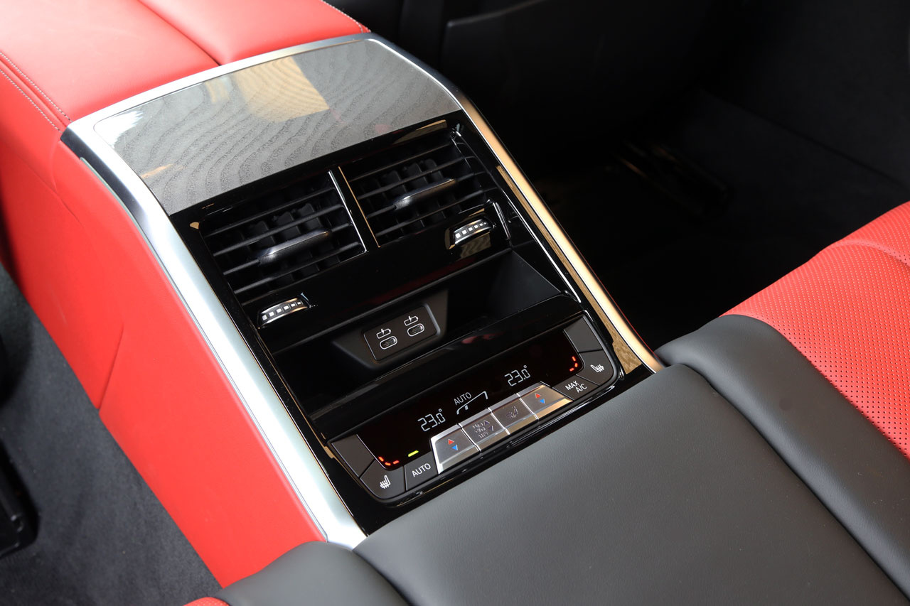2023 BMW 8 SERIES null