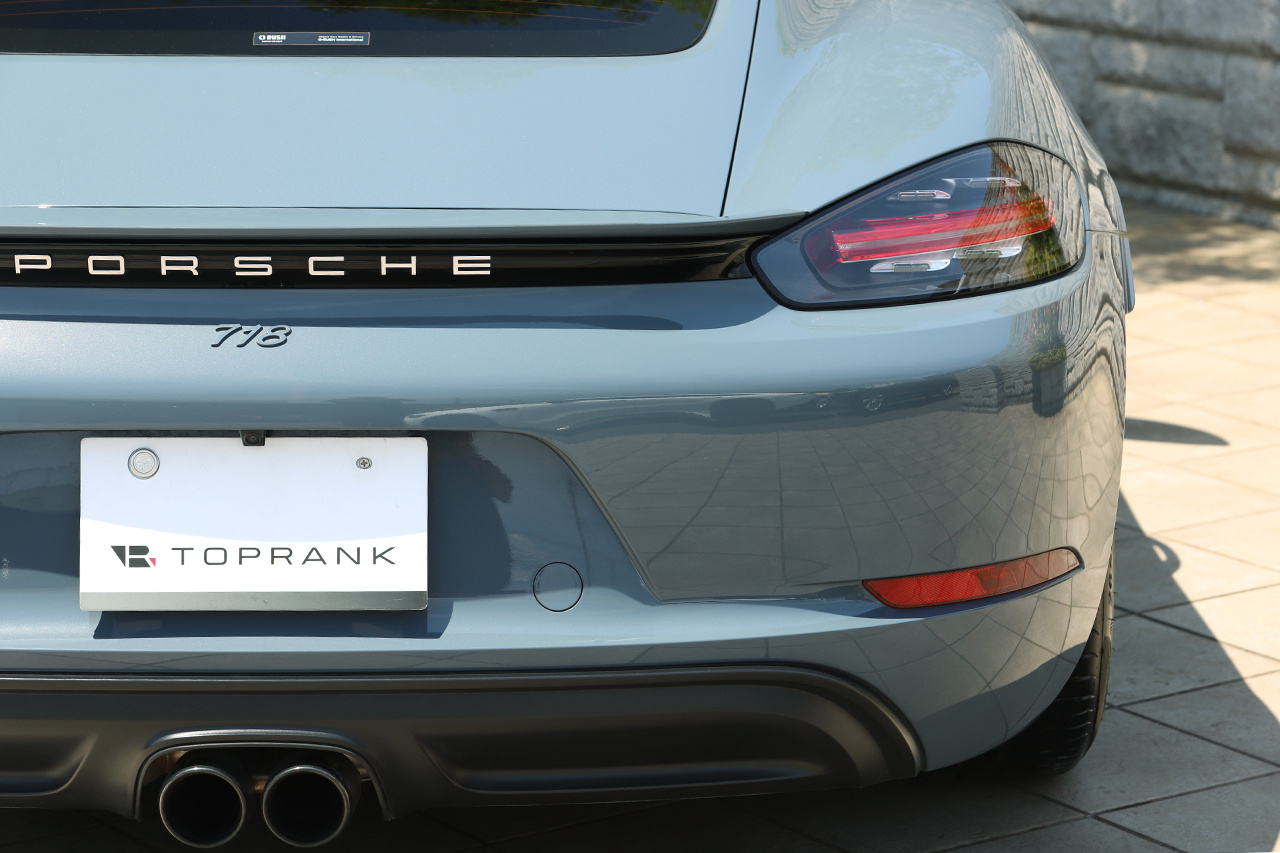 2017 Porsche 718 CAYMAN null