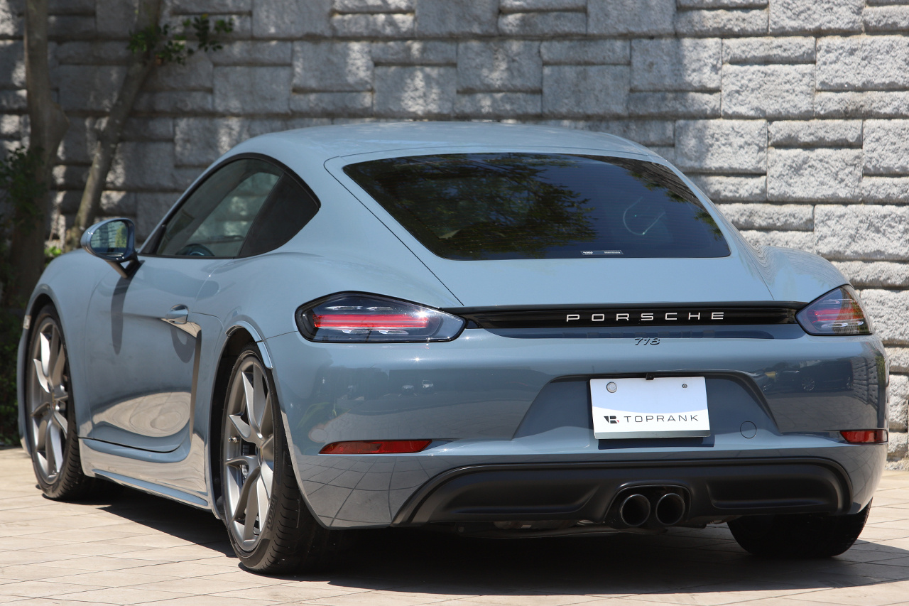 2017 Porsche 718 CAYMAN null