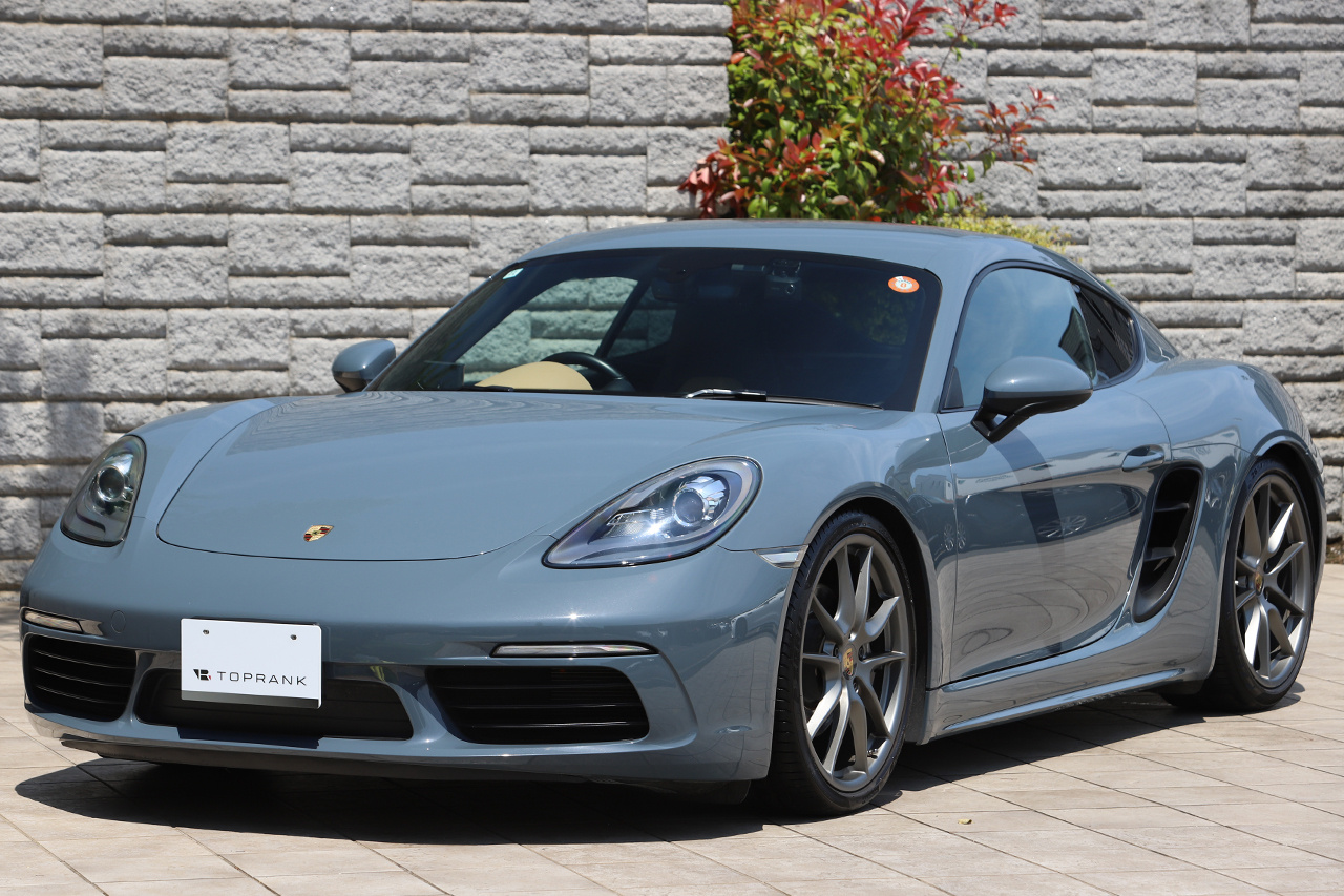 2017 Porsche 718 CAYMAN null