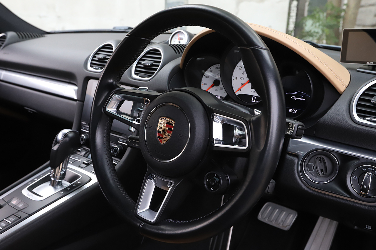 2017 Porsche 718 CAYMAN null