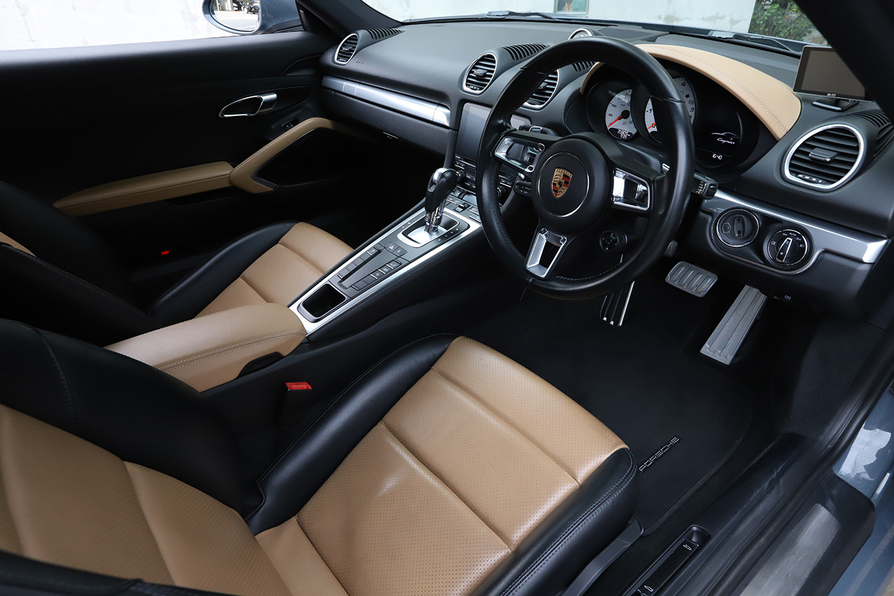 2017 Porsche 718 CAYMAN null