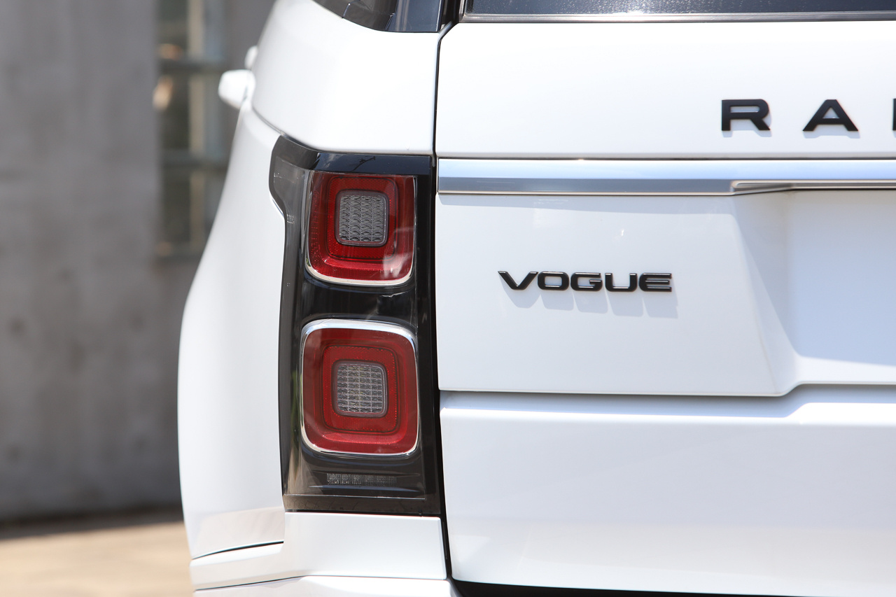 2019 Land Rover RANGE ROVER 