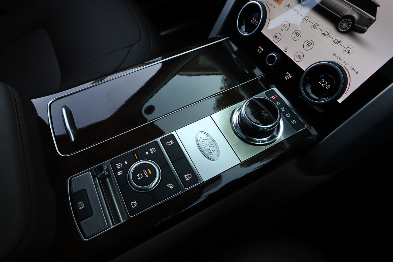 2019 Land Rover RANGE ROVER 