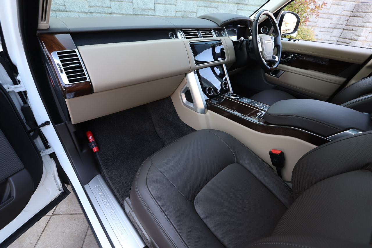 2019 Land Rover RANGE ROVER 