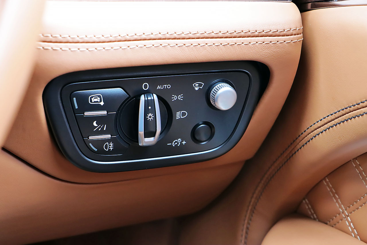 2022 Bentley Bentayga 