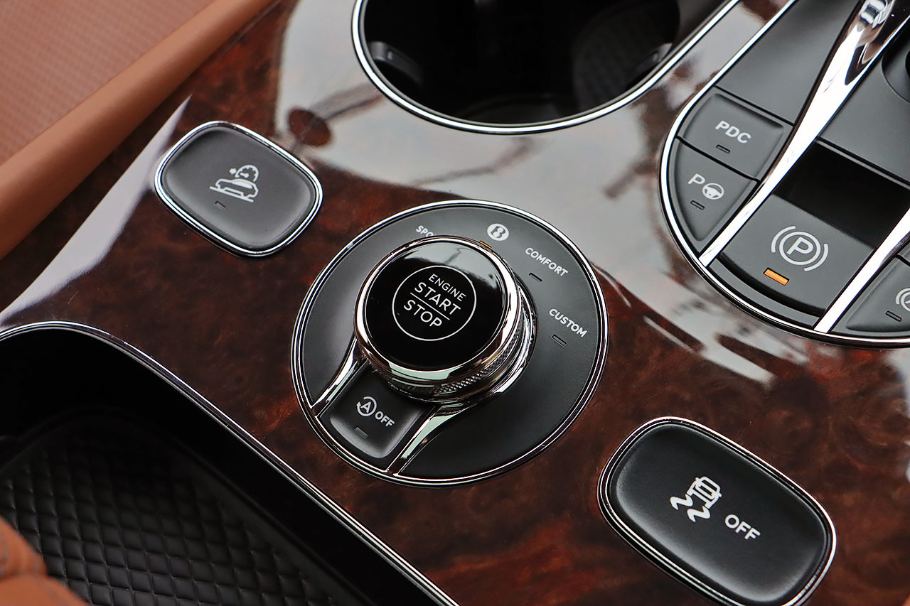 2022 Bentley Bentayga 