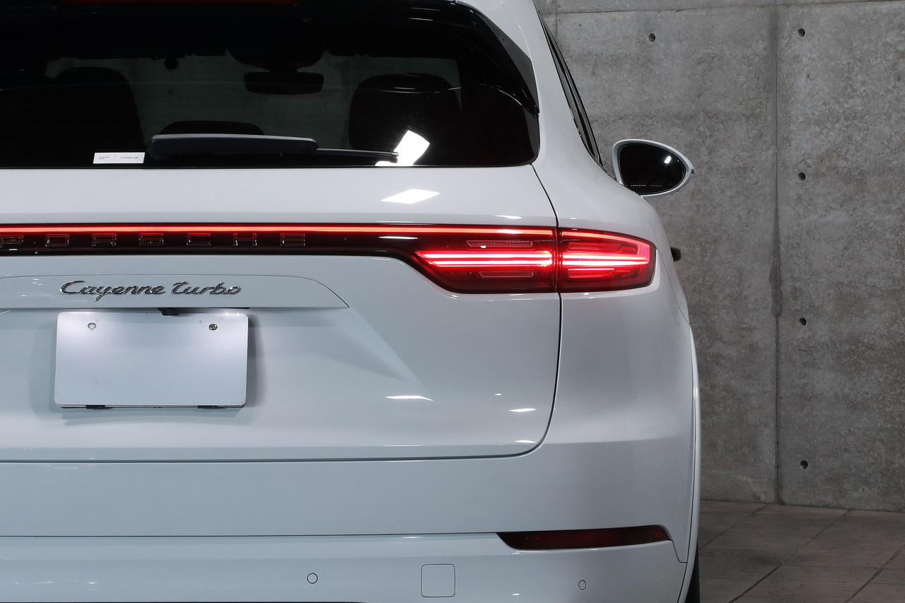 2019 Porsche CAYENNE null