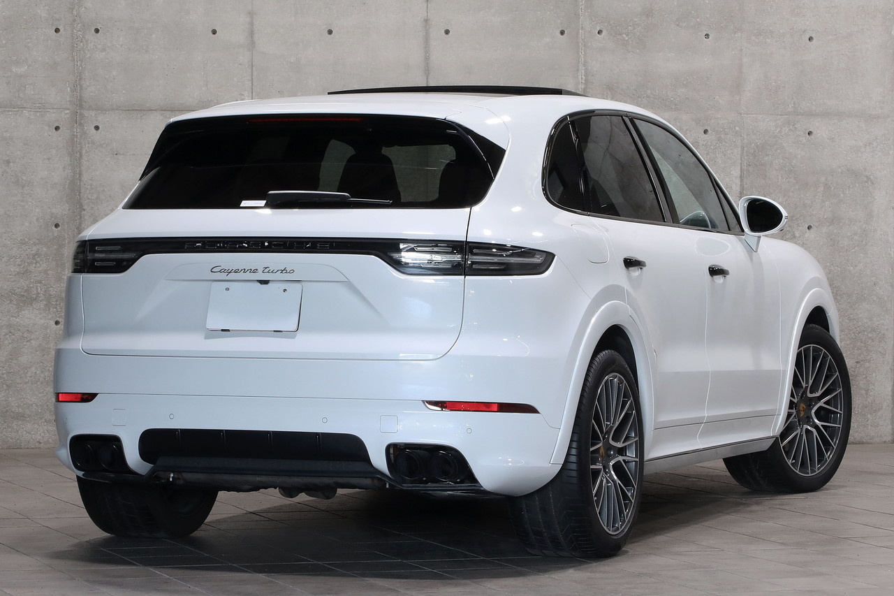 2019 Porsche CAYENNE null