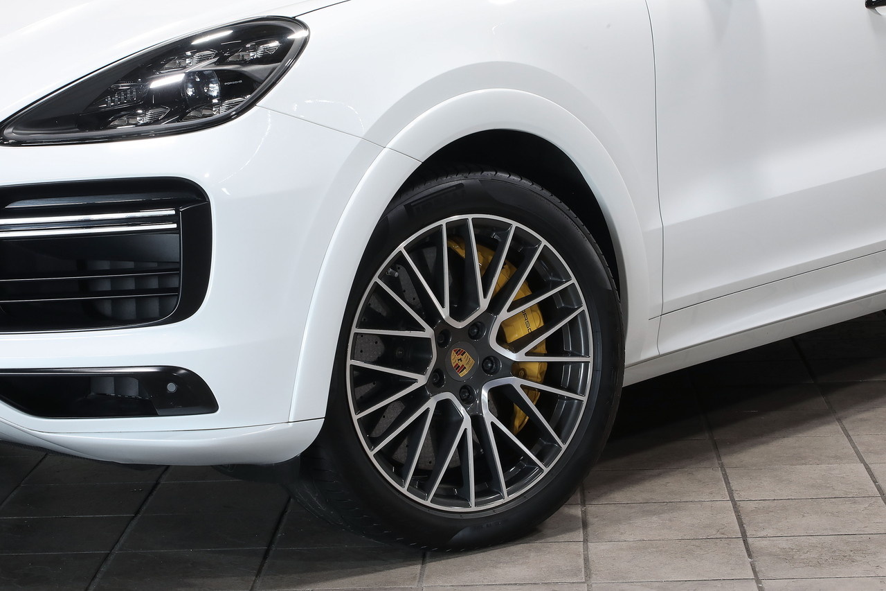2019 Porsche CAYENNE null