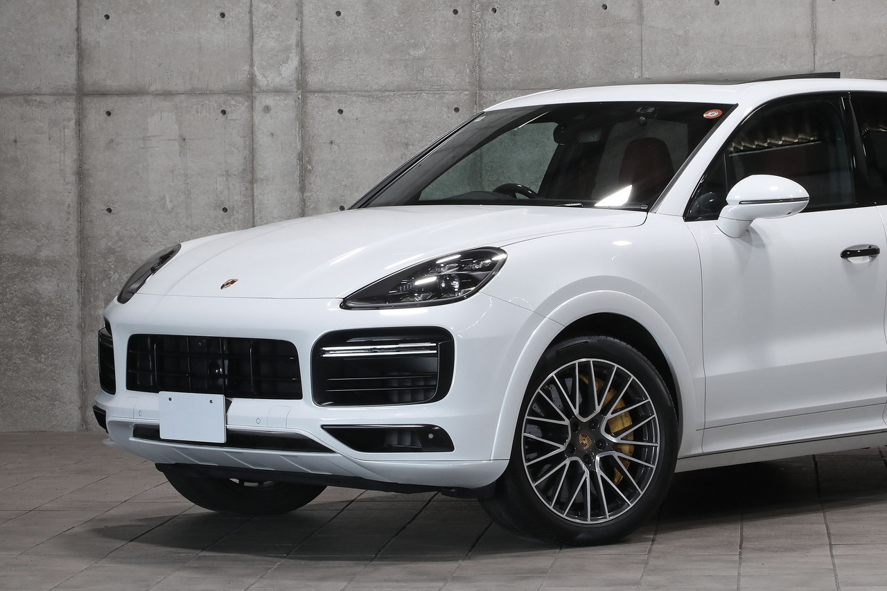 2019 Porsche CAYENNE null