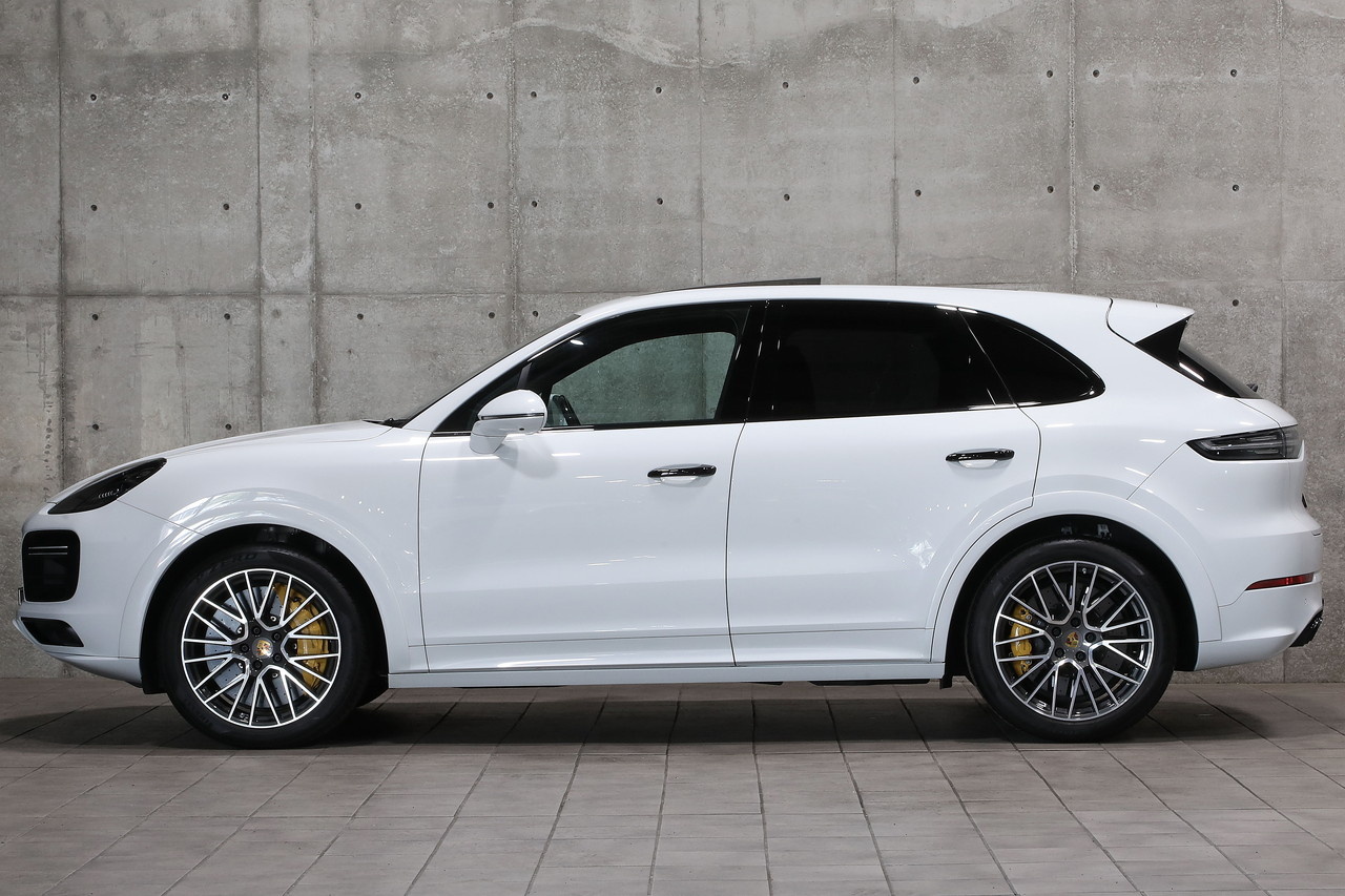 2019 Porsche CAYENNE null
