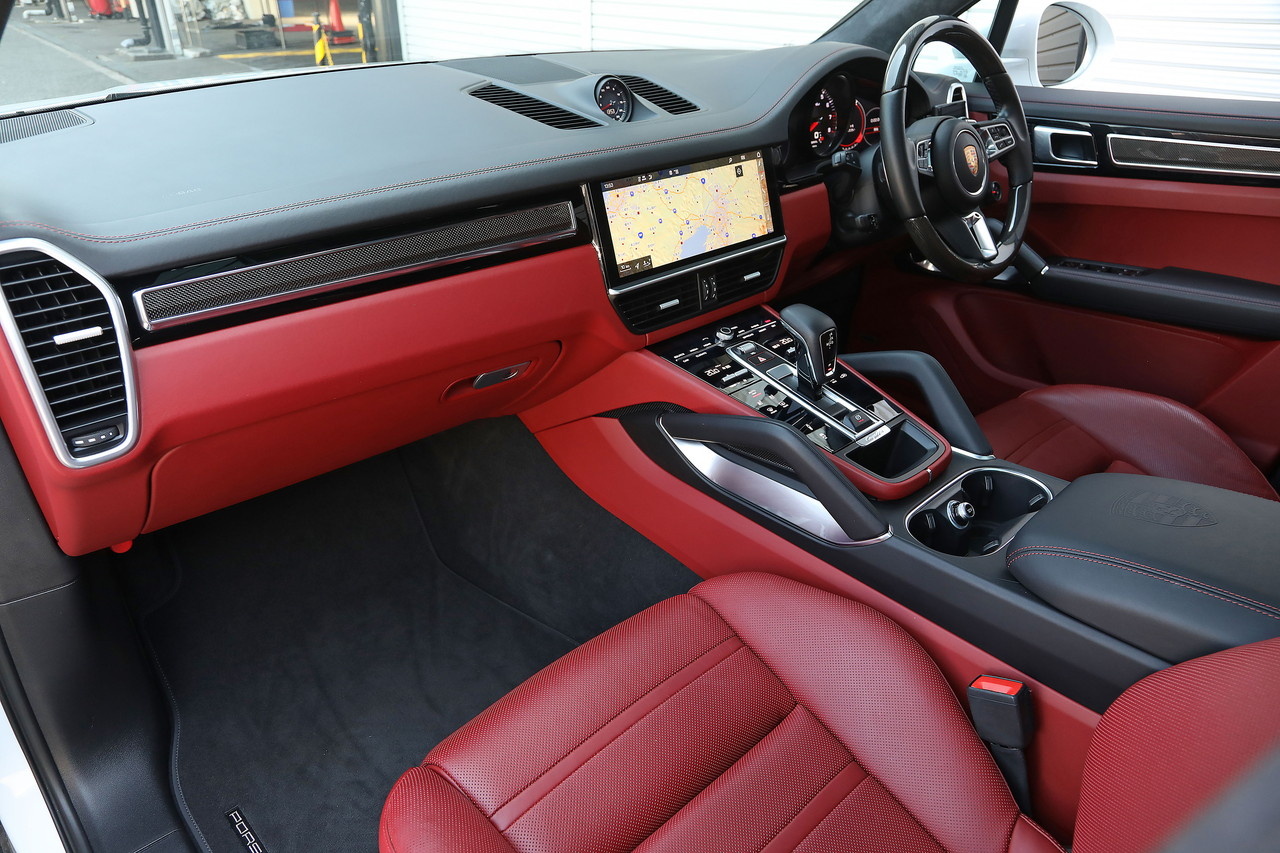 2019 Porsche CAYENNE null