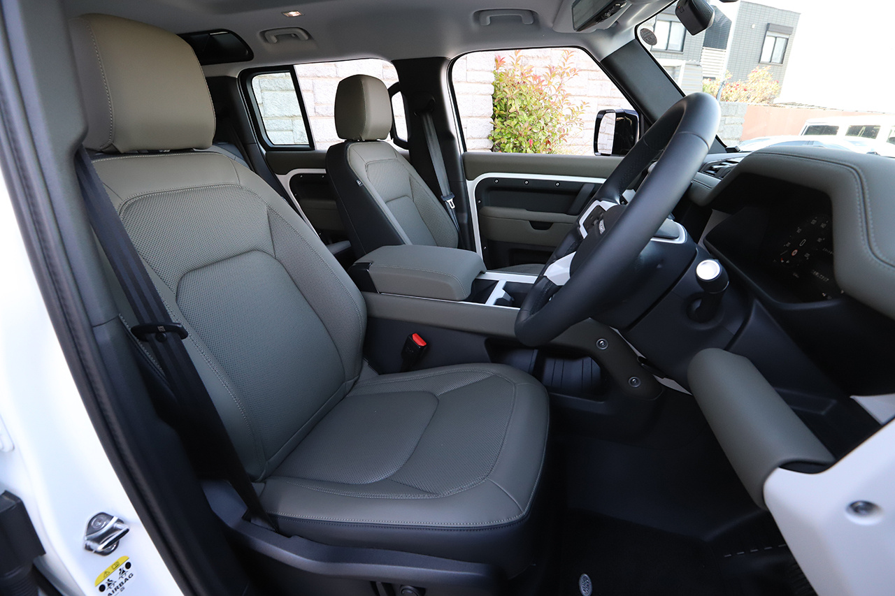 2025 Land Rover DEFENDER 
