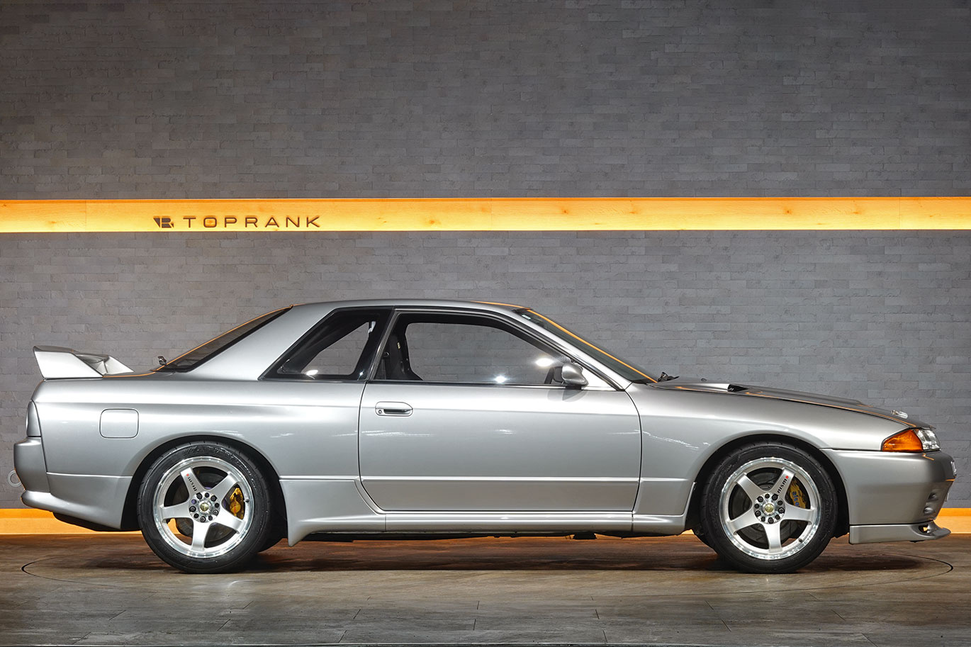 1991 Nissan Skyline JDM car for sale — photo 20 of 25