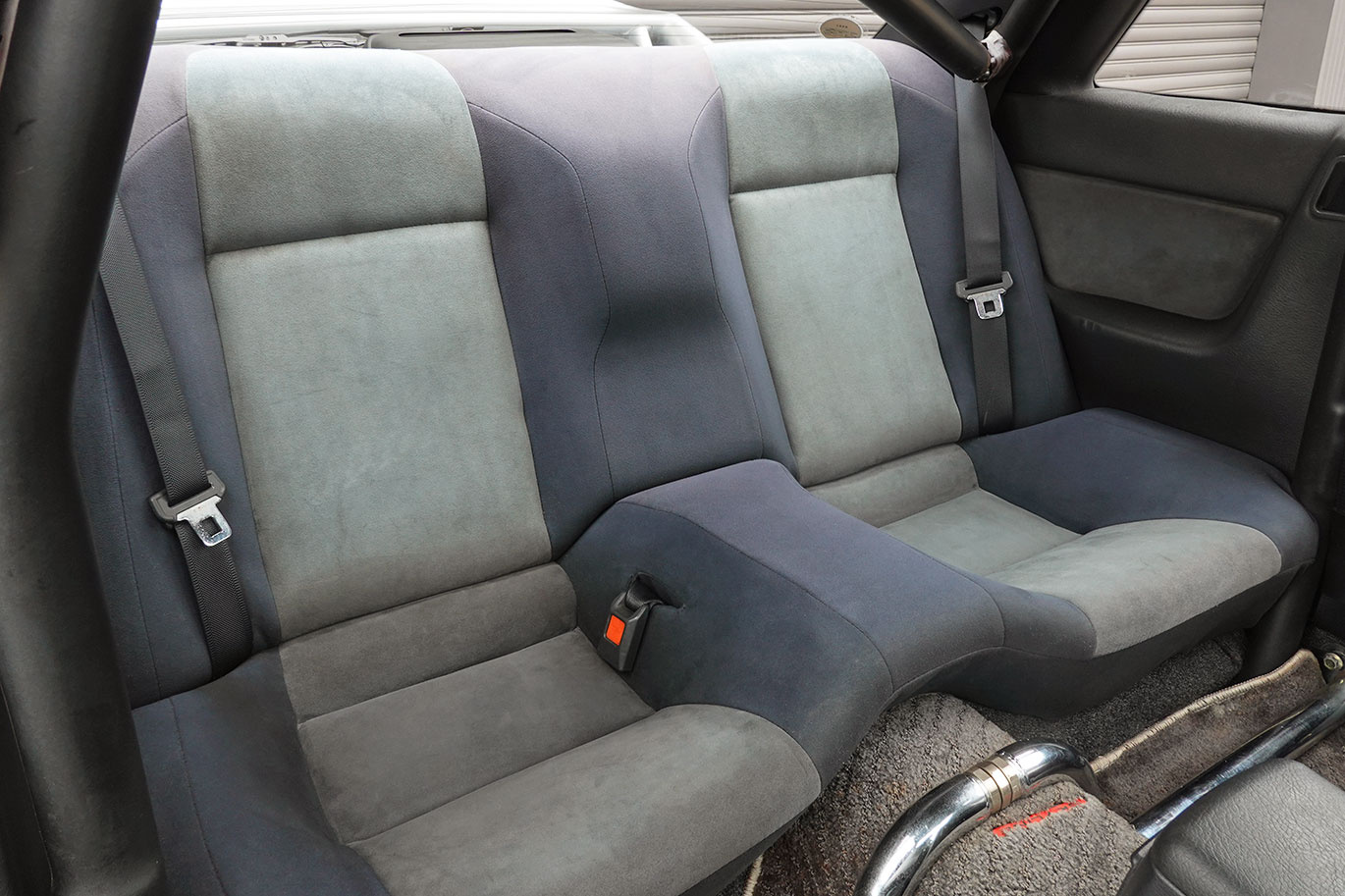 1991 Nissan Skyline JDM car for sale — photo 9 of 25