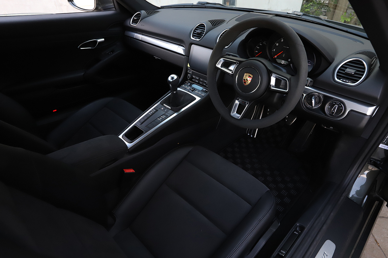 2022 Porsche 718 CAYMAN 