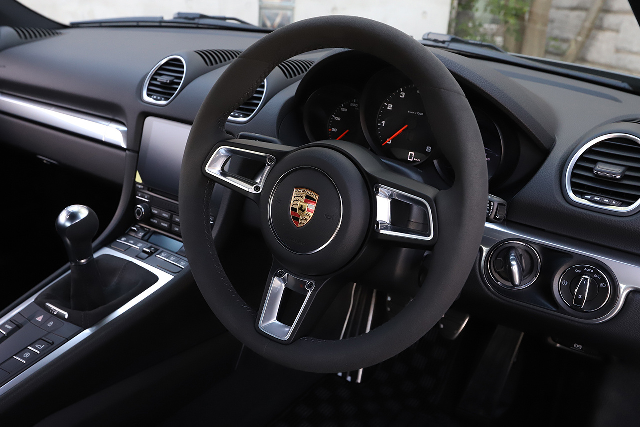 2022 Porsche 718 CAYMAN 