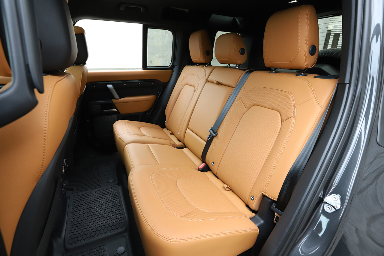 2024 Land Rover DEFENDER null