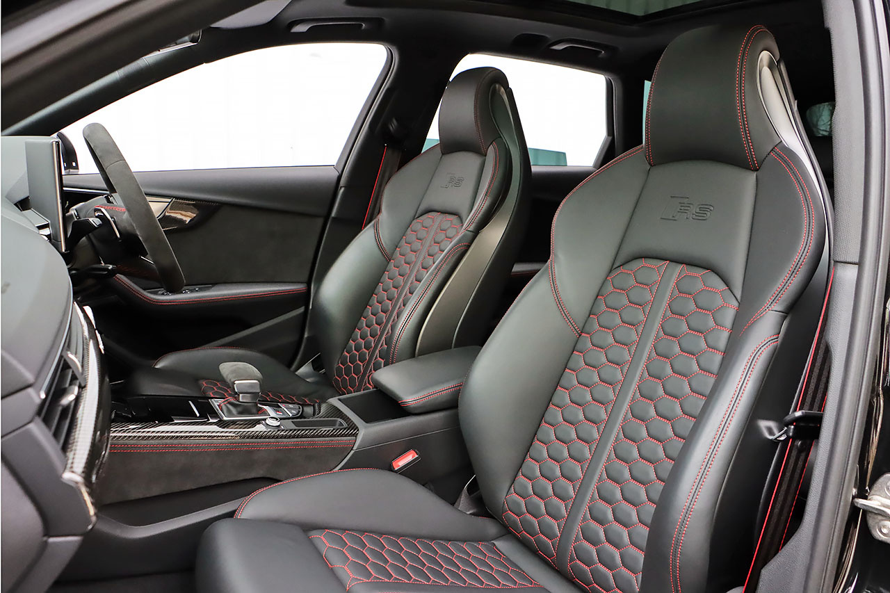 2021 Audi RS4 AVANT 