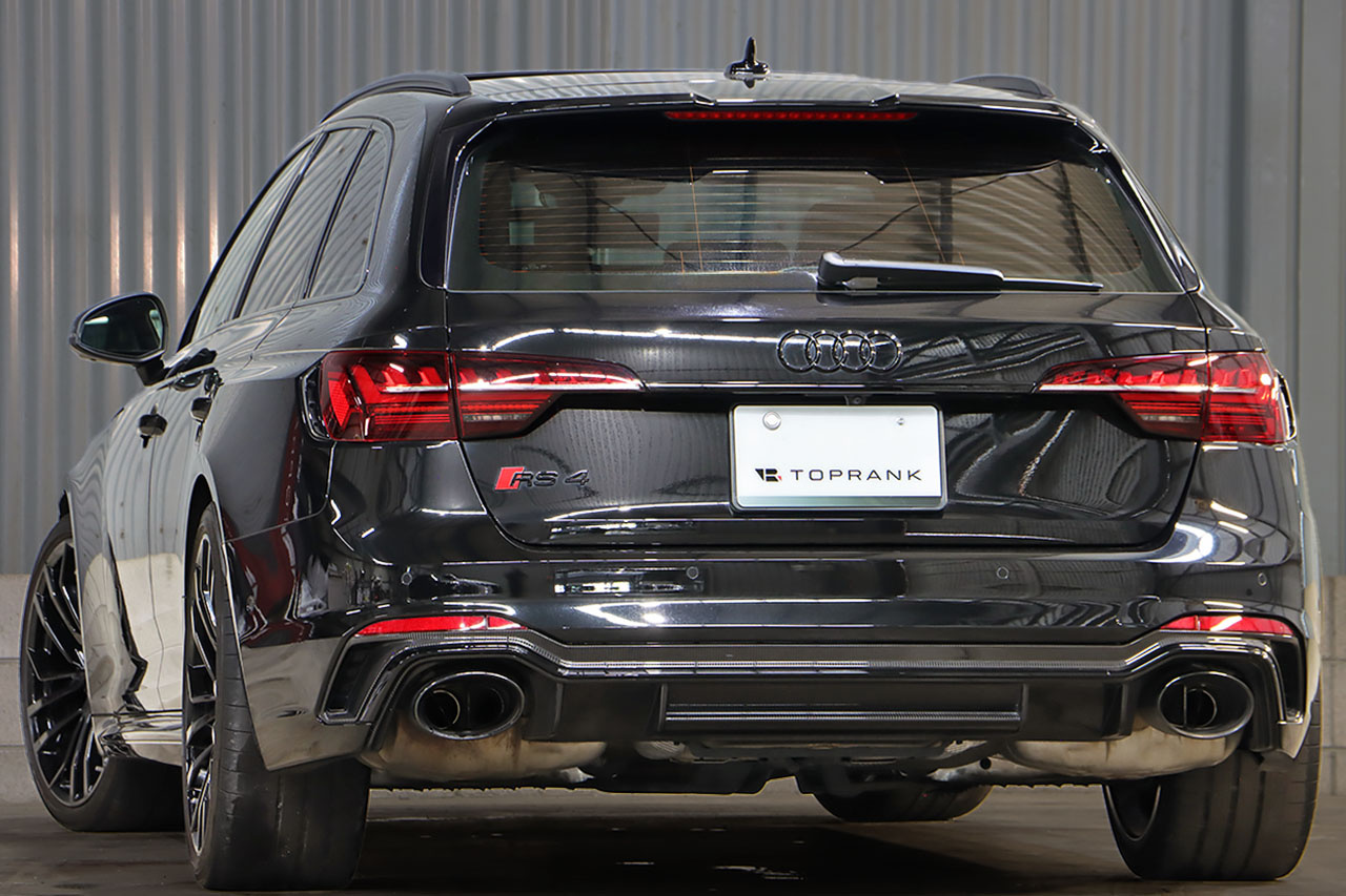 2021 Audi RS4 AVANT 