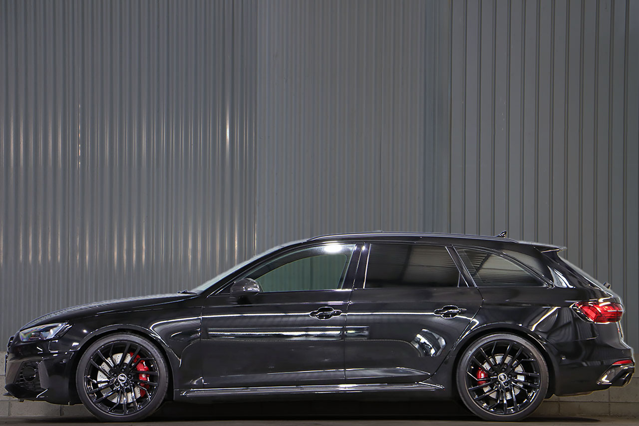 2021 Audi RS4 AVANT 