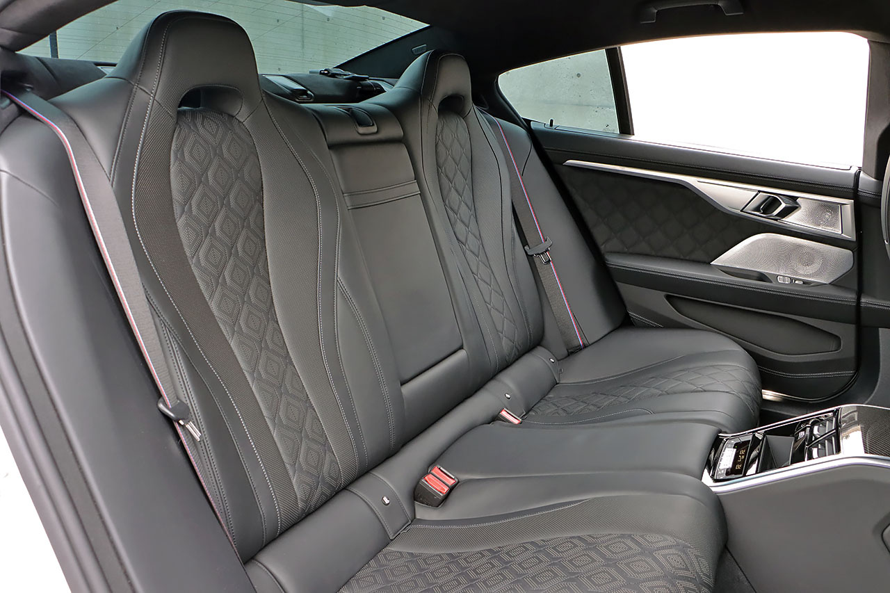 2021 BMW M8 null