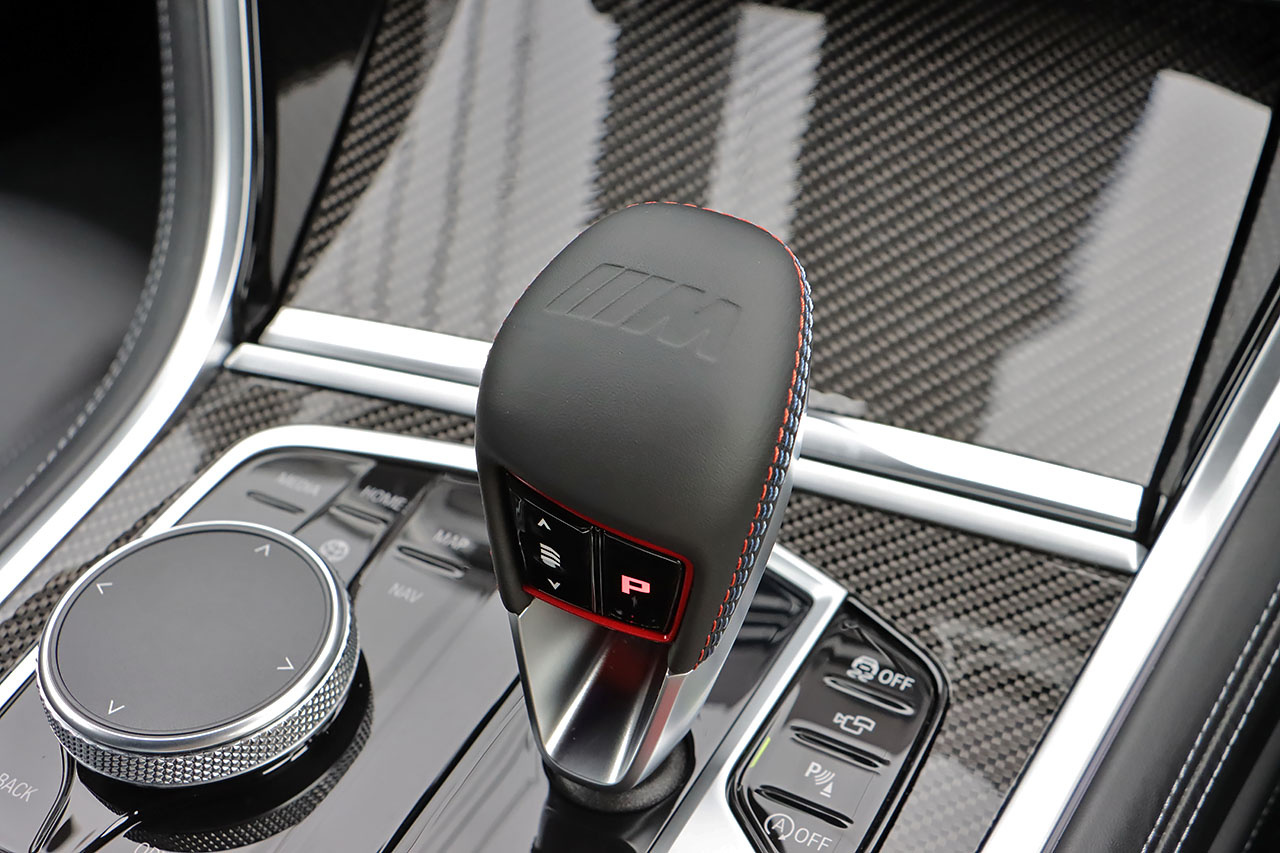 2021 BMW M8 null