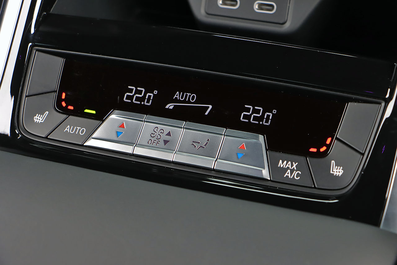2021 BMW M8 null