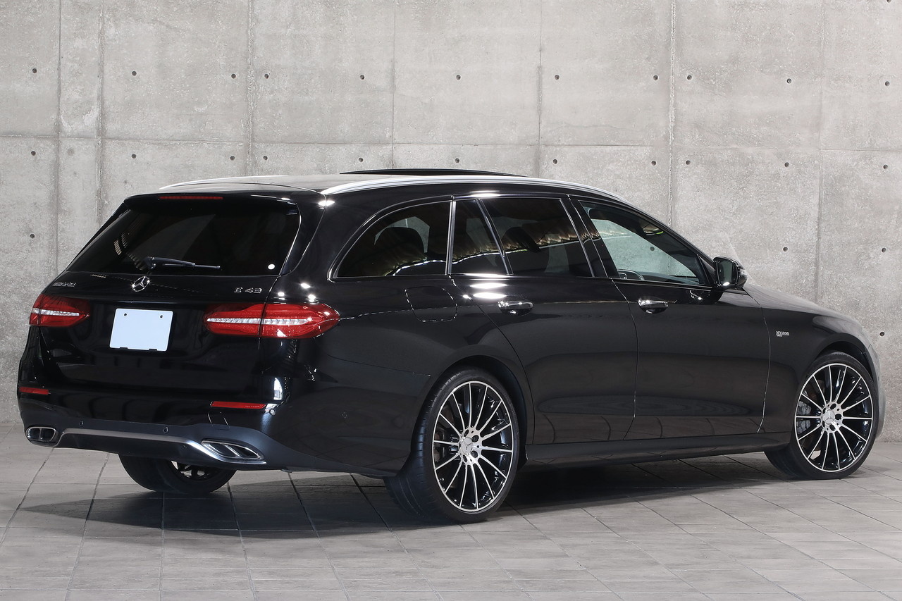2017 Mercedes-AMG E CLASS null
